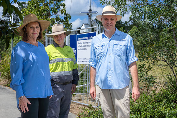 Panel members visiting Air monitoring station in Ripley with representative from DETSI