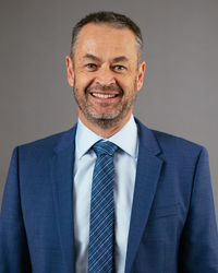 A portrait photo of Dr David Rosengren, Director-General of Queensland Health